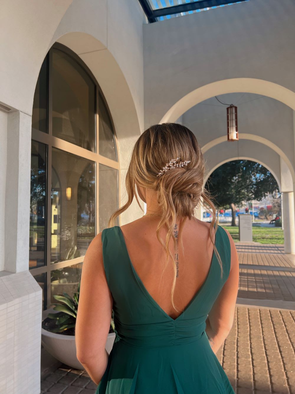 How To Do The Perfect Messy Updo Lulus Fashion Blog