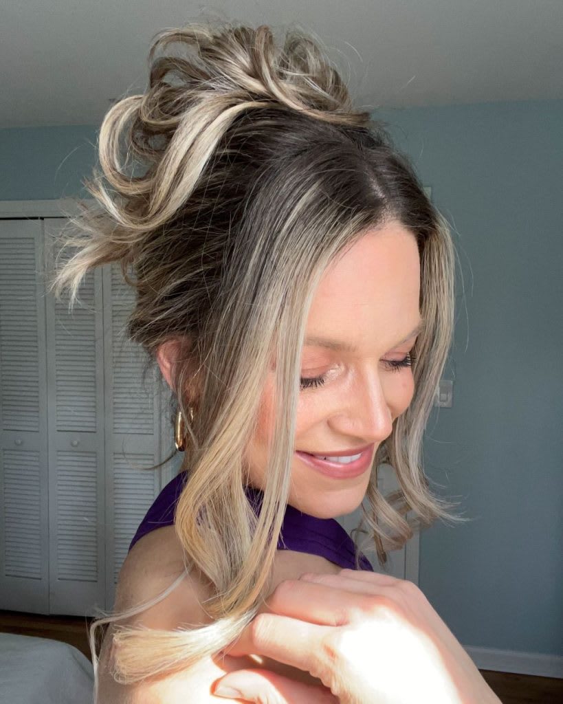 How To Create A Pam Anderson Inspired 90s Updo Lulus Fashion Blog