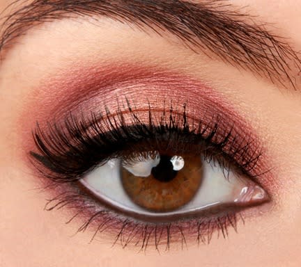 Lulus How-To: Rose Gold Eyeshadow Tutorial - Lulus.com Fashion Blog