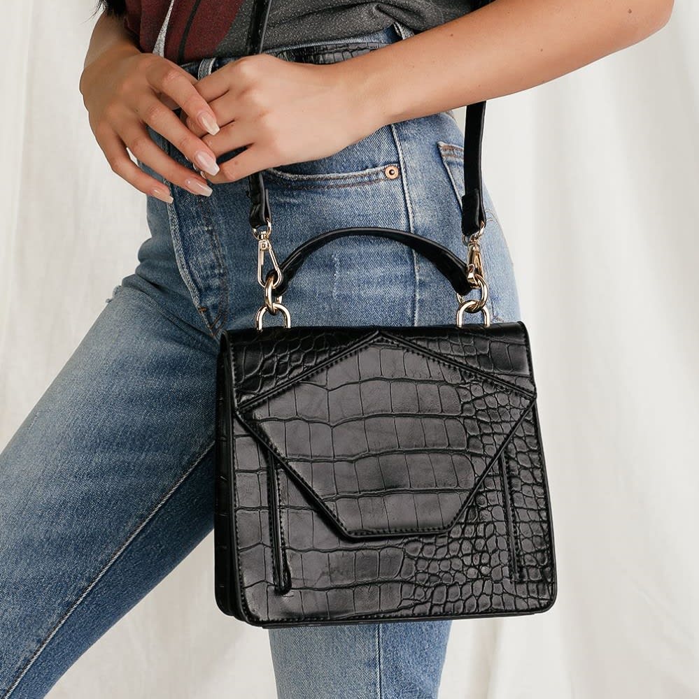 12 Must-Have Styles of Handbags | Lulus.com Fashion Blog