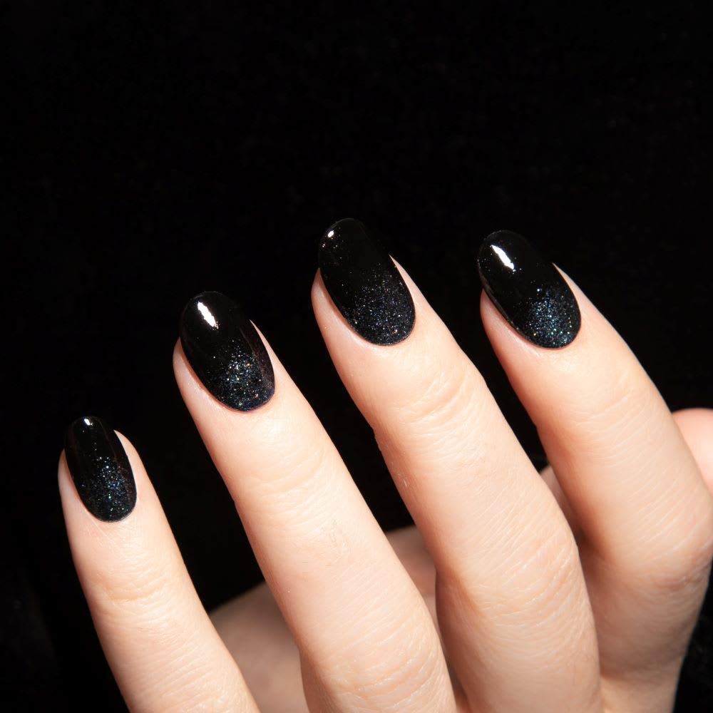 Black Glitter Nails:These Halloween Nails Are Spooky-Chic - Lulus.com  Fashion Blog