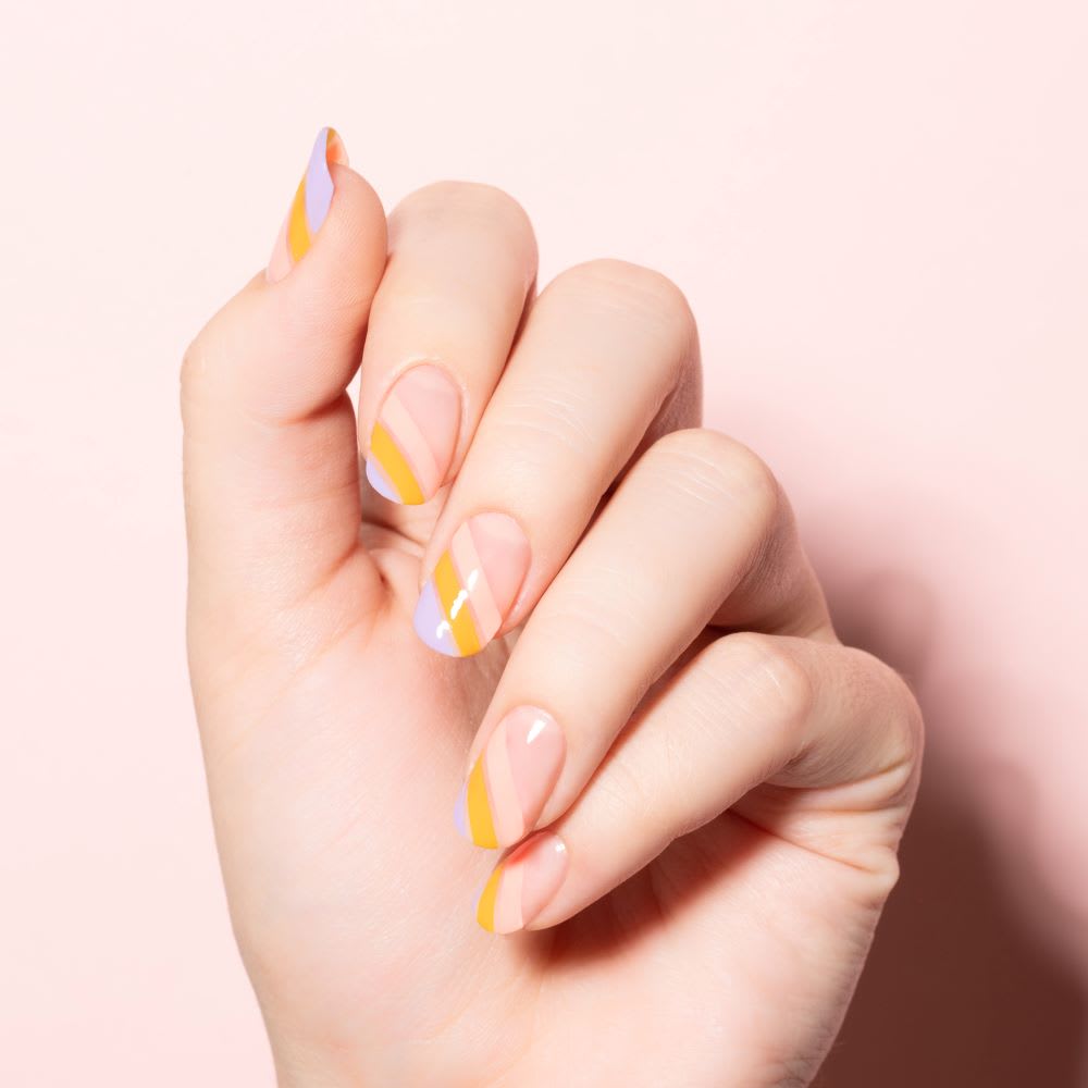 24 Bright Yellow Nail Art Designs to Energize You – iGel Beauty