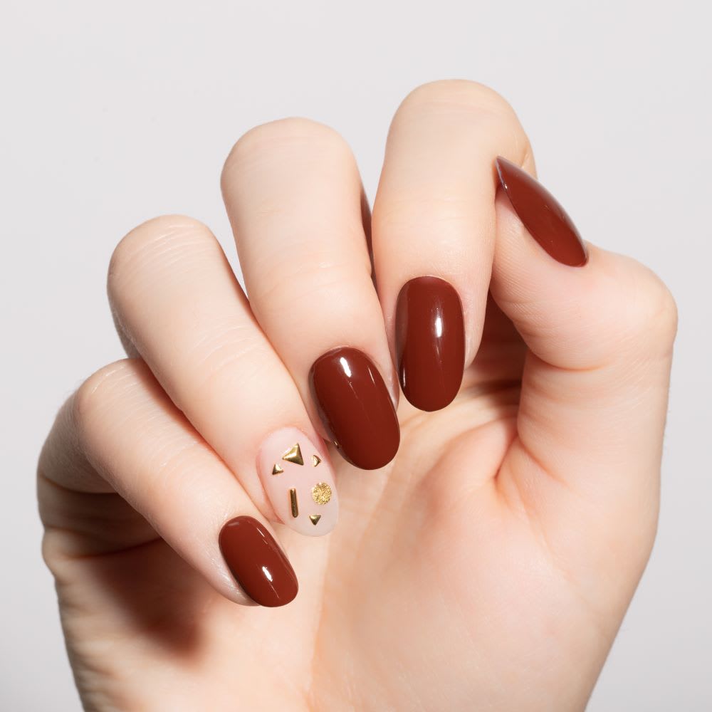 Get Chic Thanksgiving Nail Art With Rust Brown Polish & Gold Charms -  Lulus.com Blog