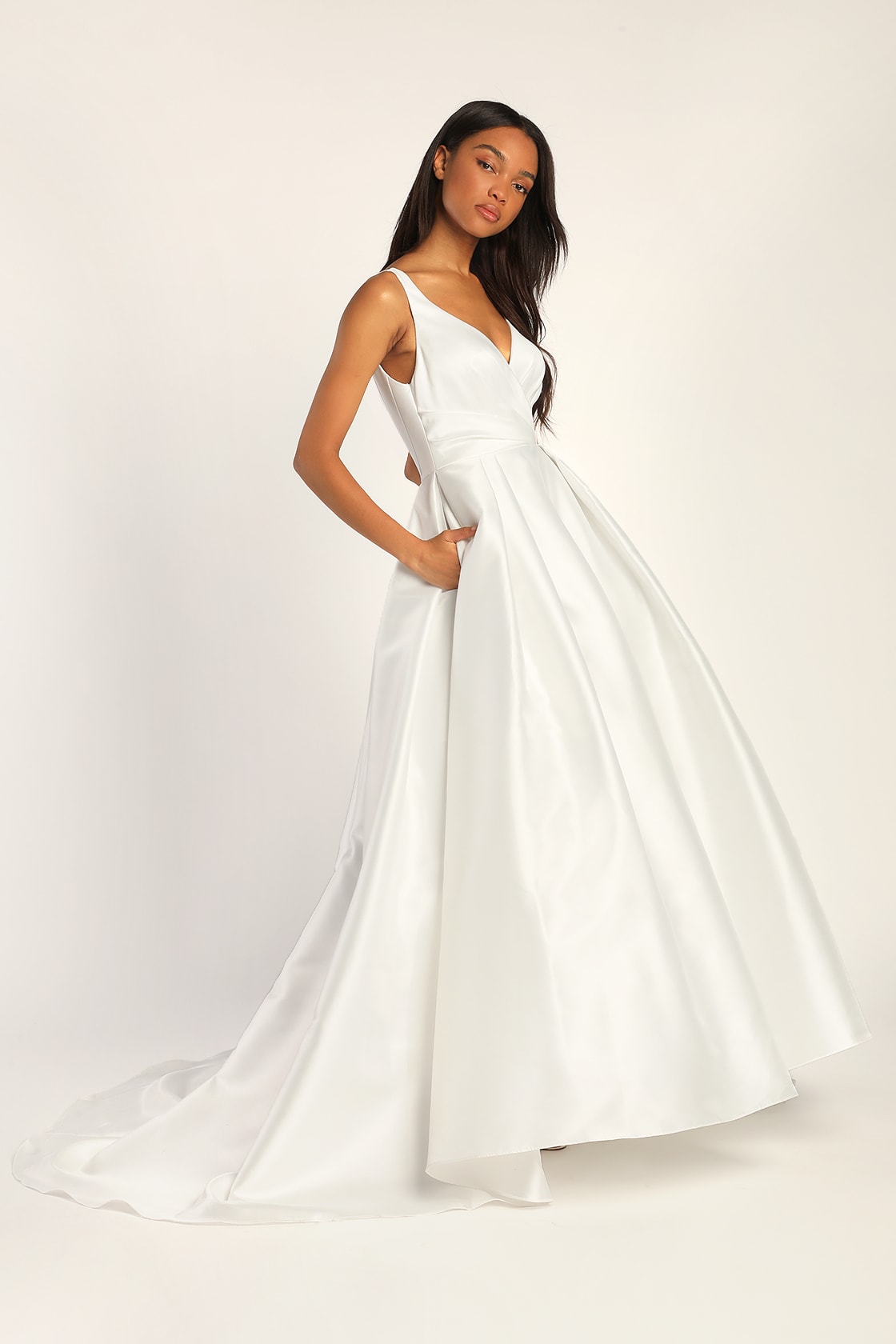 13 Stunning Affordable Wedding Dresses For Every 2023 Bride - Lulus.com  Fashion Blog