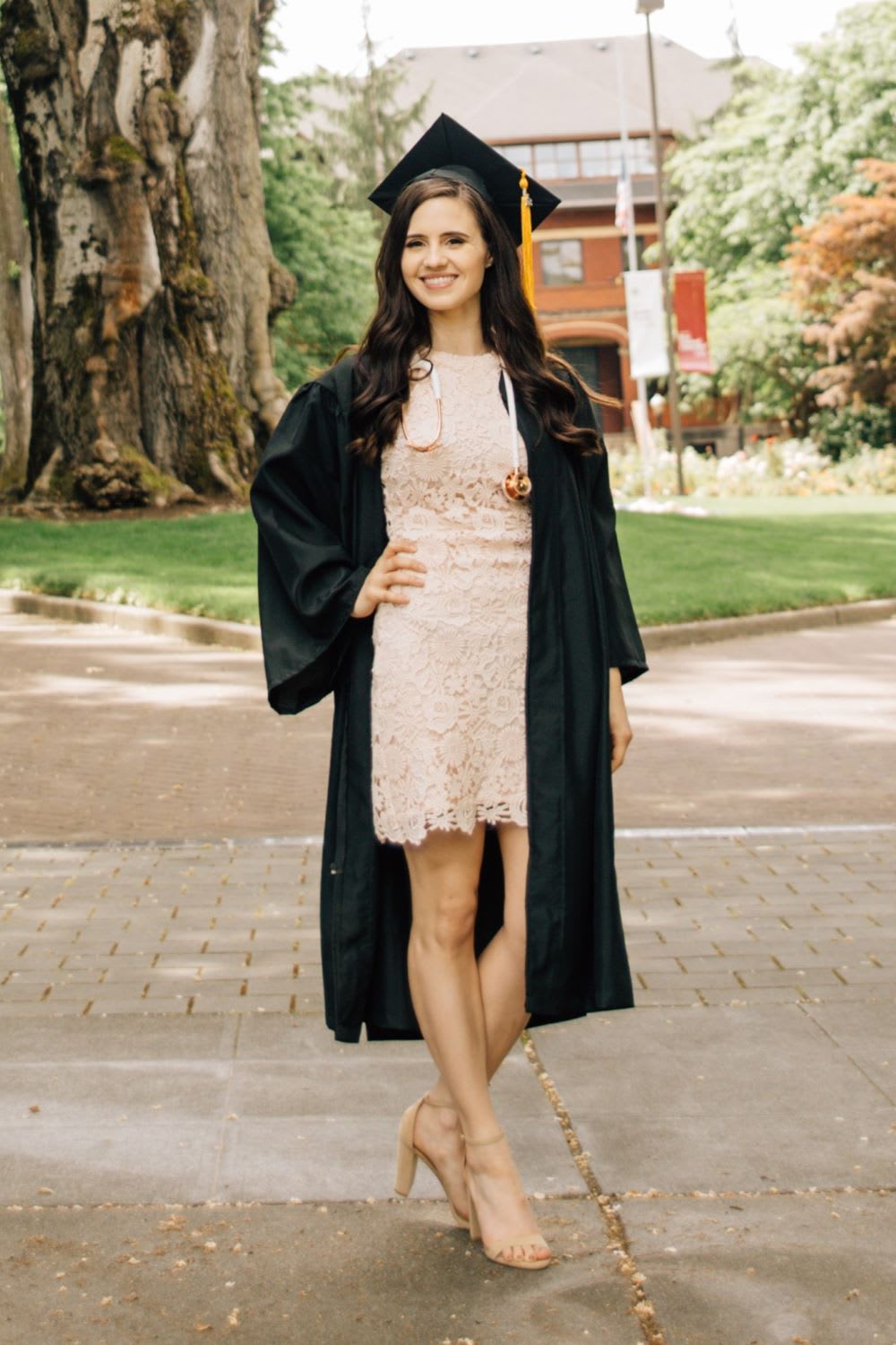 What Do You Wear To Graduation? Outfit Ideas To Inspire You On The Big ...