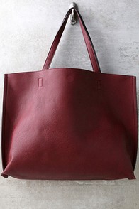 wine red tote bag