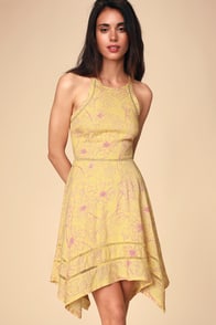 Bahama Mama Yellow Floral Print Sleeveless Handkerchief Dress