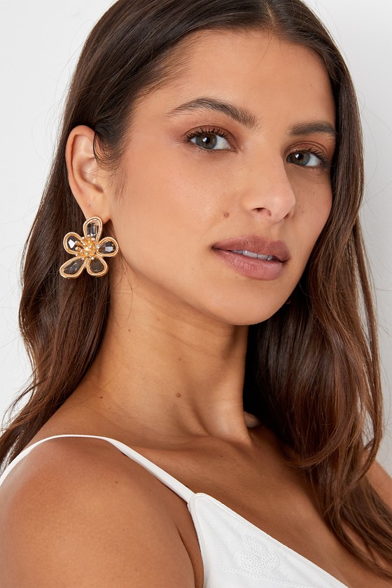 Simplystylebyj Bold Statement Earrings For The Holidays  Fashion Styling  and Beauty
