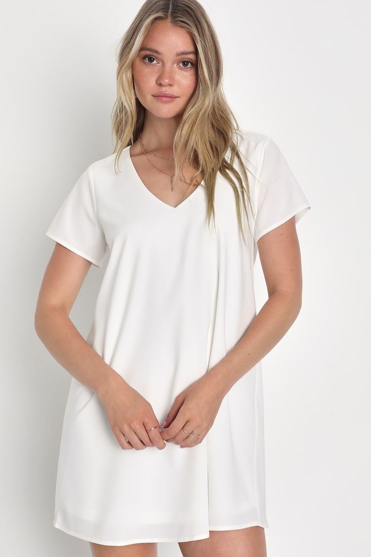 Chic Short Sleeve White Dress - V-Neck Dress - T-Shirt Dress - Lulus
