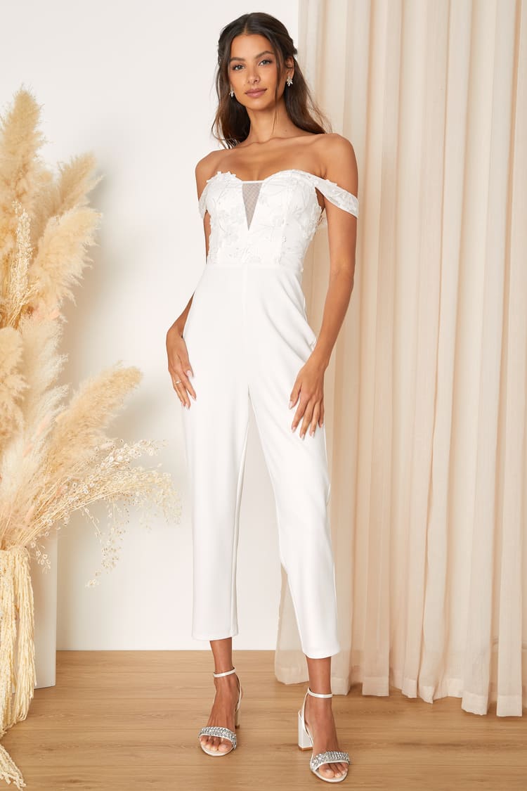 vigtigste gele Interesse White Embroidered Jumpsuit - Off-The-Shoulder Jumpsuit - Bridal - Lulus