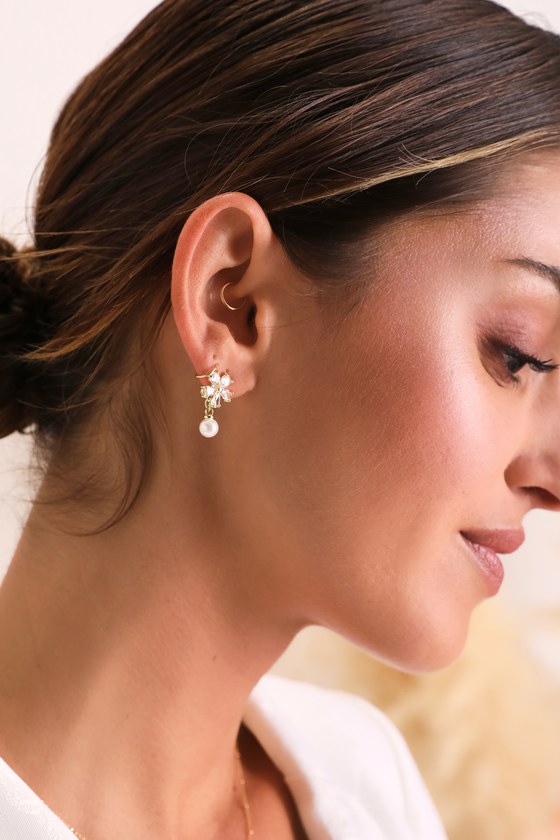 Sparkling dance flower pierced on sale earrings