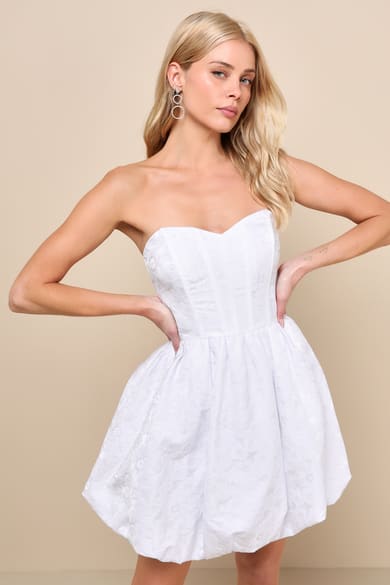 Short Strapless Bubble Hem Minimalist Dress 