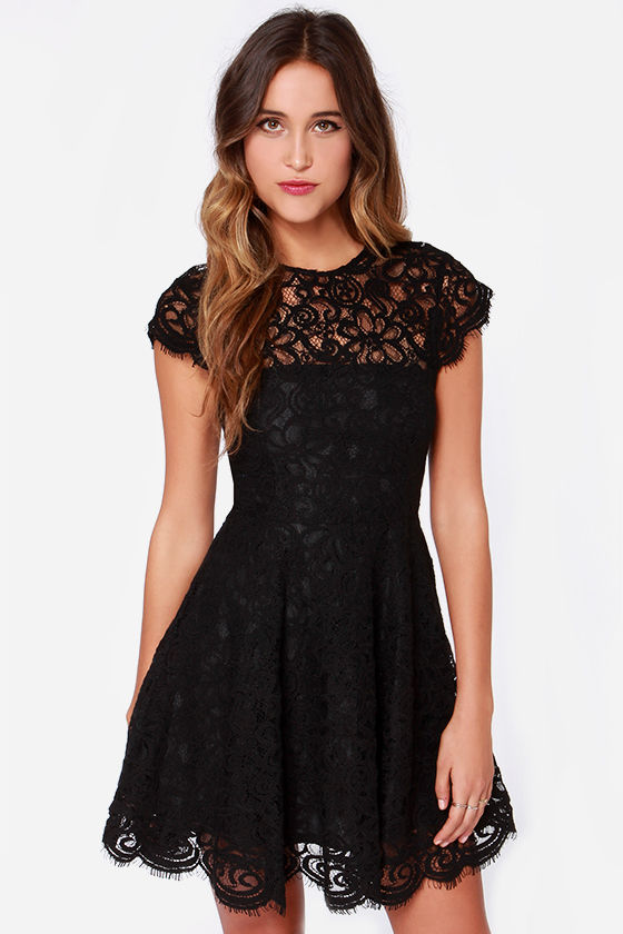 a black lace dress