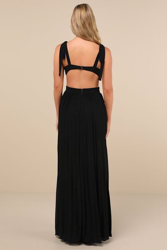 LULUS CELEBRATORY ALLURE BLACK PLEATED BACKLESS MAXI DRESS