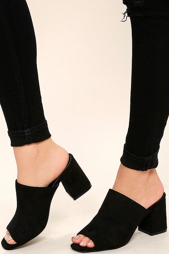black peep toe mule heels