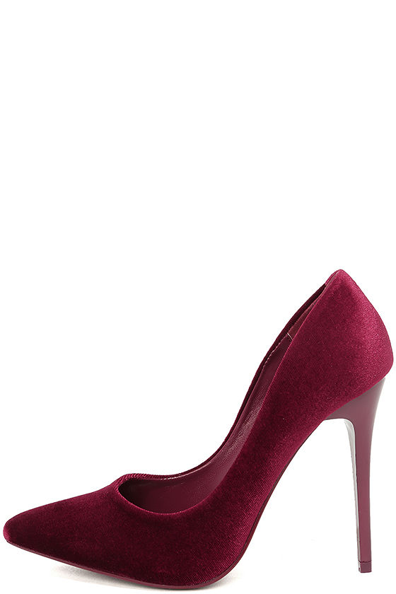 Velvet on sale pumps burgundy