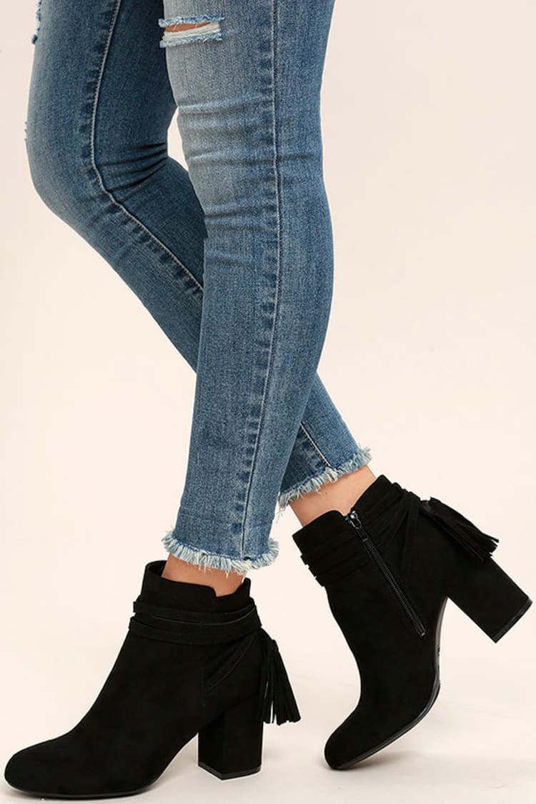 Lulus | Shasta Black Suede Ankle Booties | Size 8 | Vegan Friendly