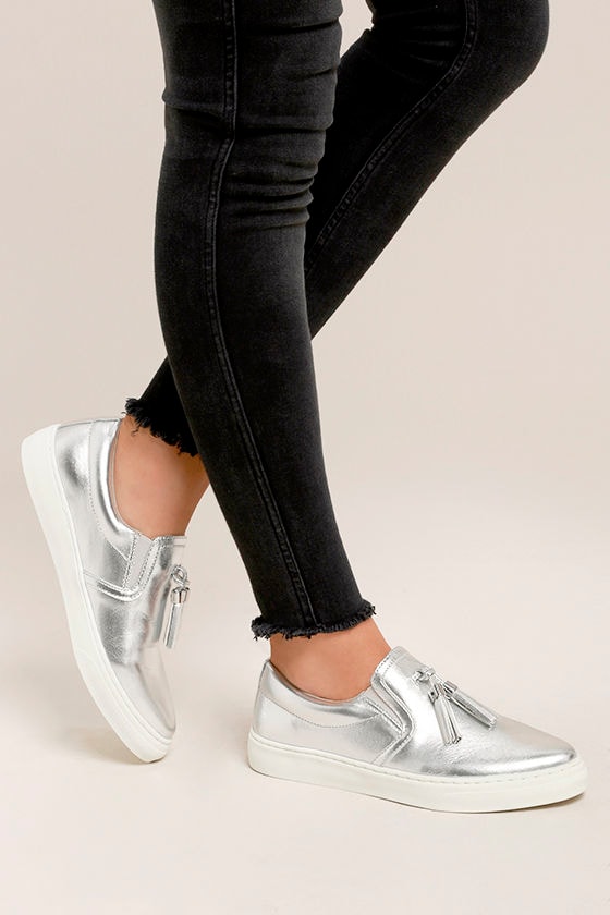 Trendy Slip-On Sneakers - Silver 