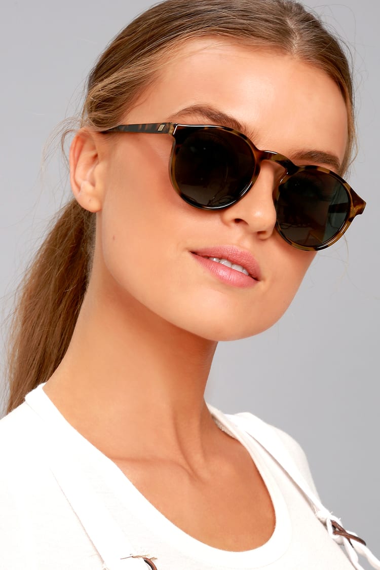Le Specs Cubanos - Round Sunglasses - Tortoise Sunglasses - Lulus