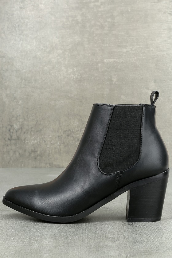 Madden Girl Barbiee - Black Ankle Boots 