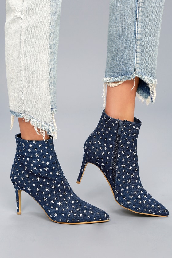 booties with stars on them