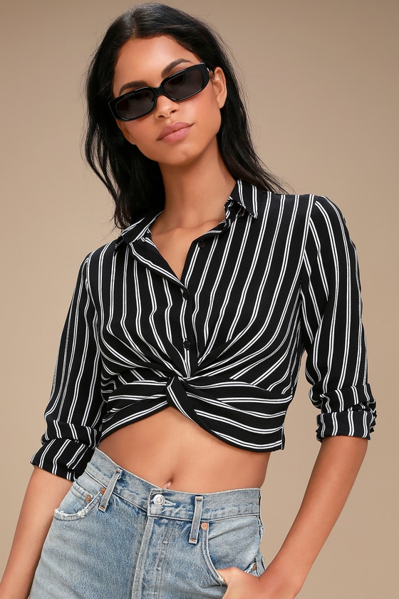 black and white striped crop top outfit