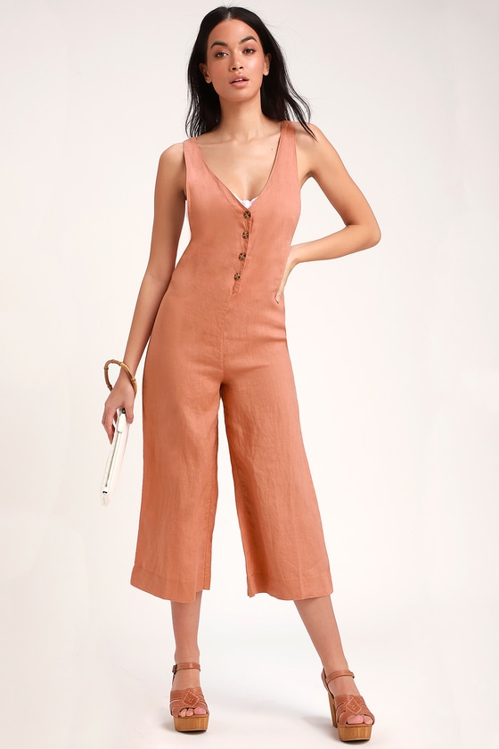 linen sleeveless jumpsuit