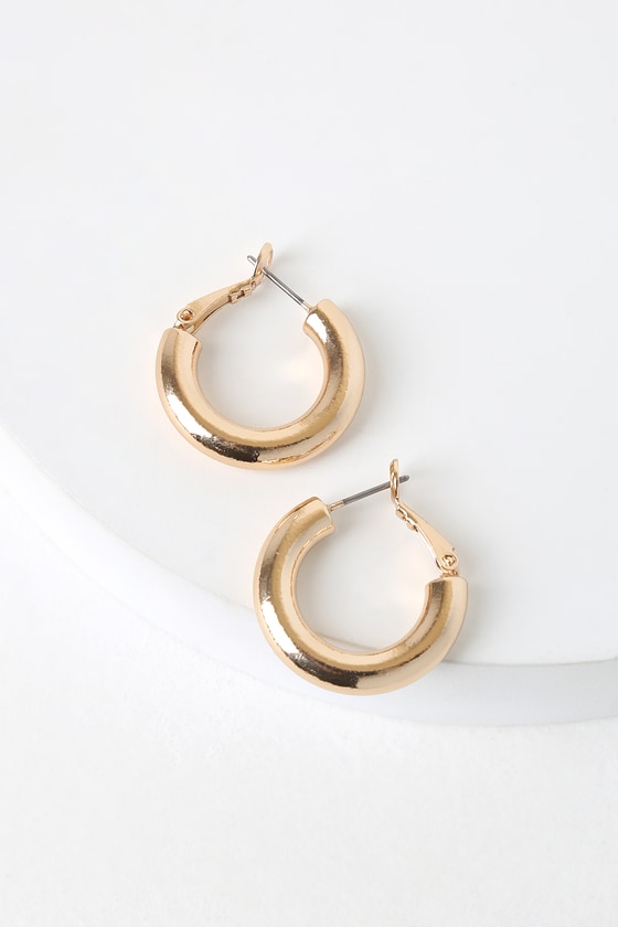Lulus Tantalizing Gold Hoop Earrings