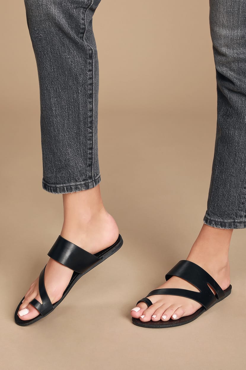 Cute Black Sandals - Vegan Sandals - Toe-Loop Sandals - Lulus