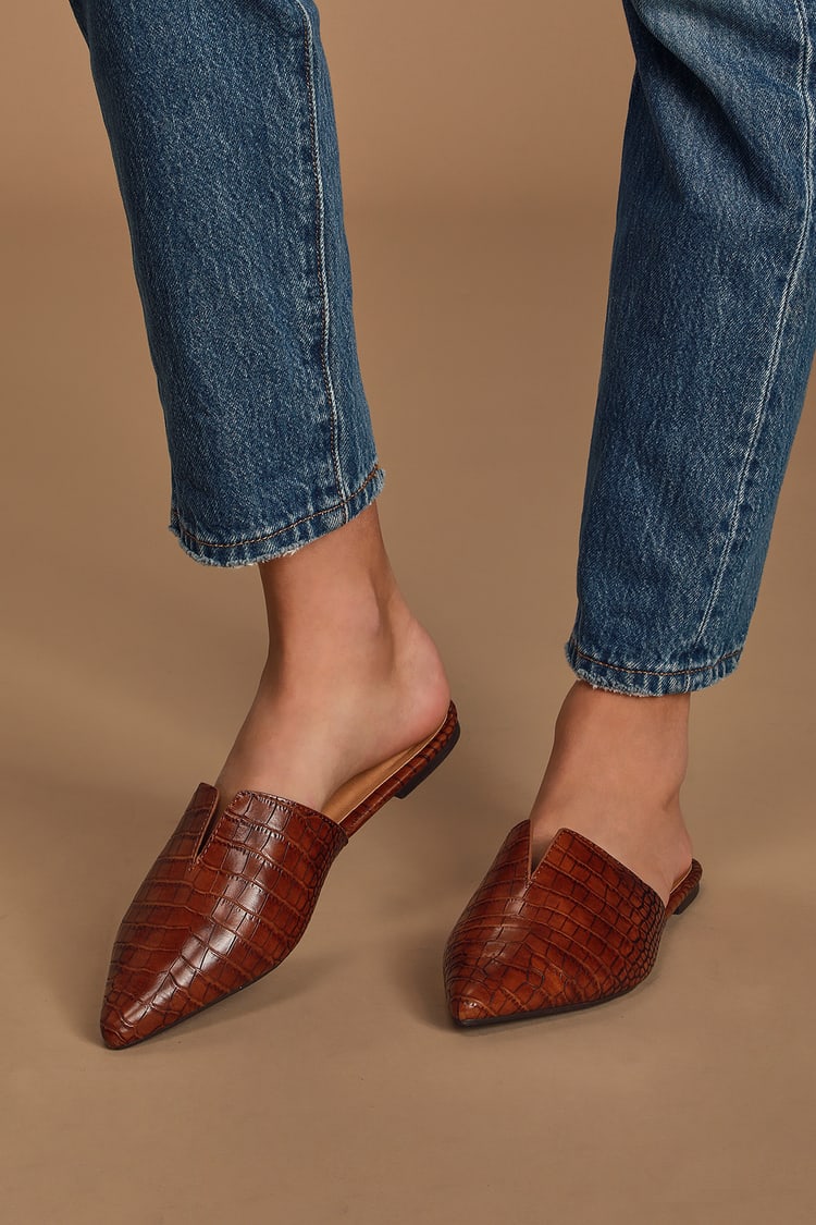 Brown Shoes - Slides - Pointed-Toe Slides - Brown Flats - Mules - Lulus