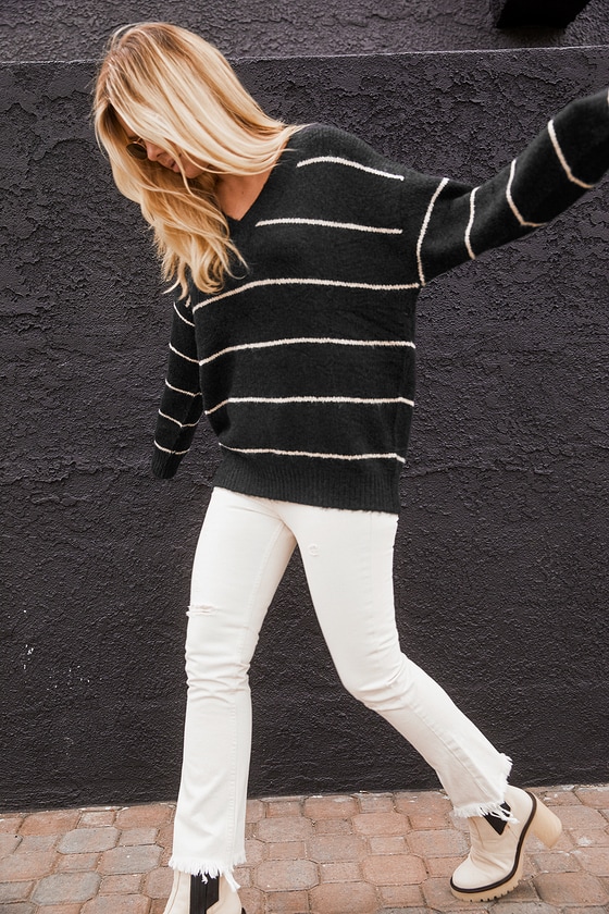 oversized black and white striped sweater