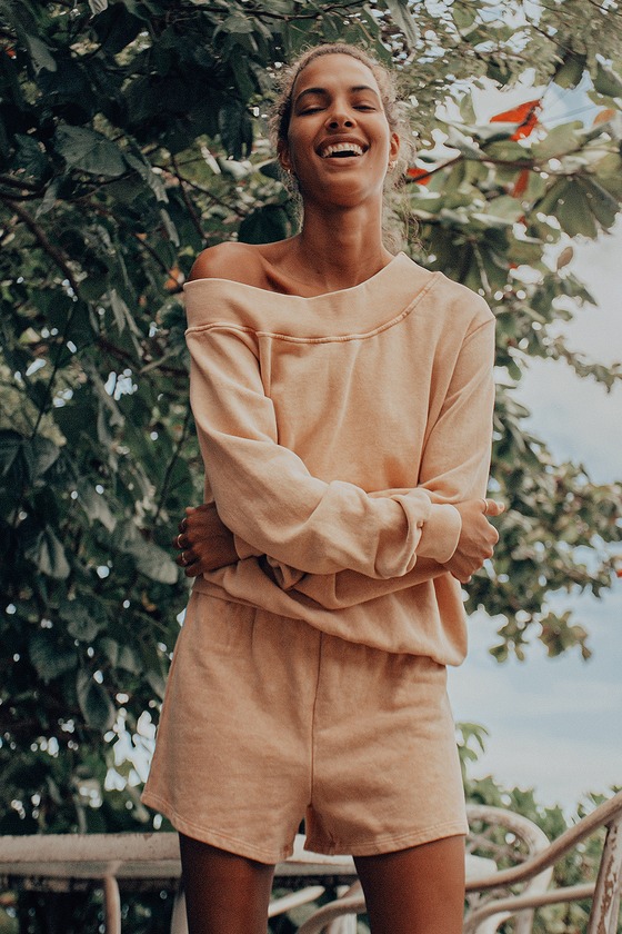 peach sweat shorts