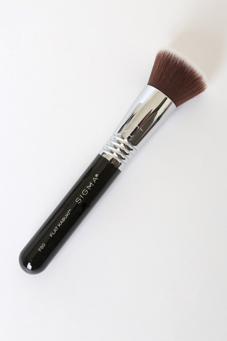 Sigma Beauty F80 Flat Kabuki Makeup Brush - Foundation Brush - Lulus