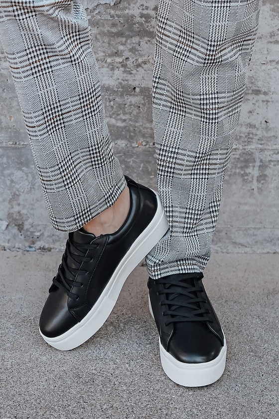 lulus sneakers