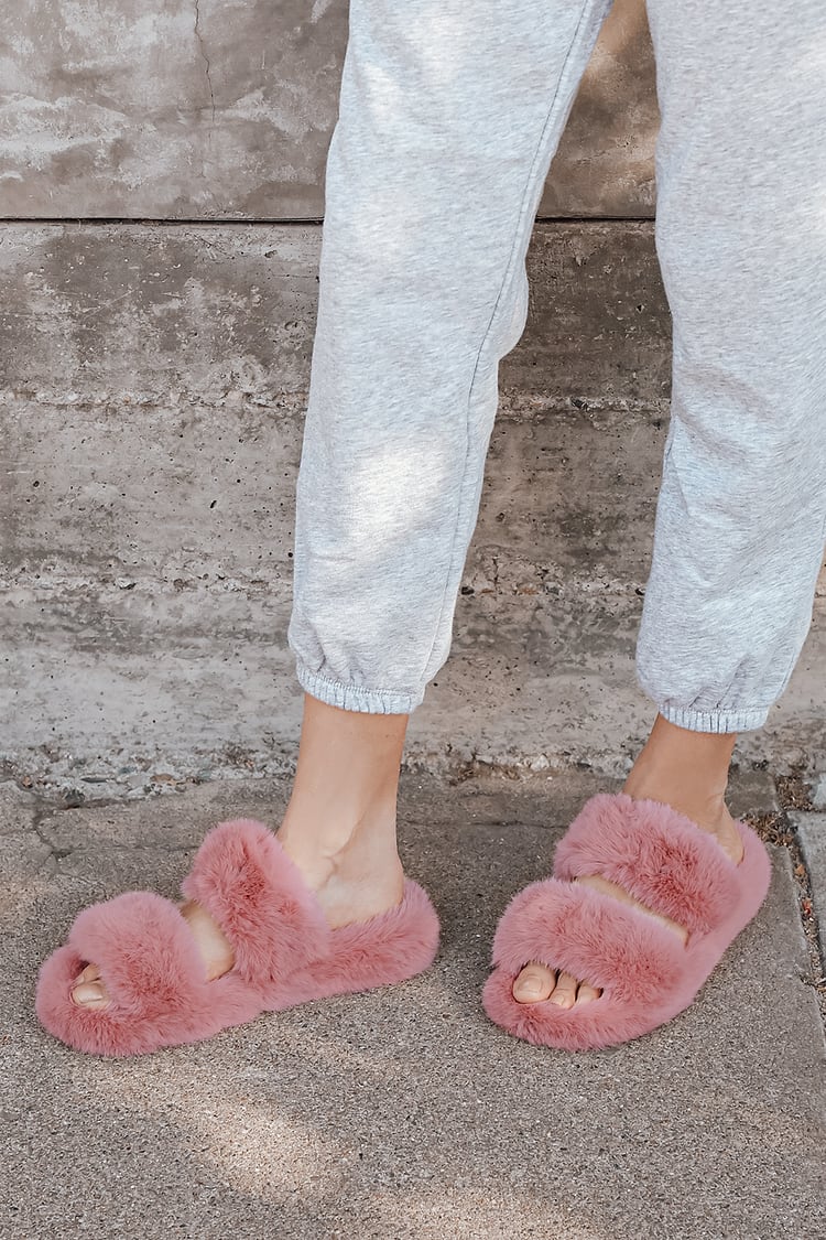 Pink Faux Fur Sandals - Fur Slide Sandals - Slipper Sandals - Lulus