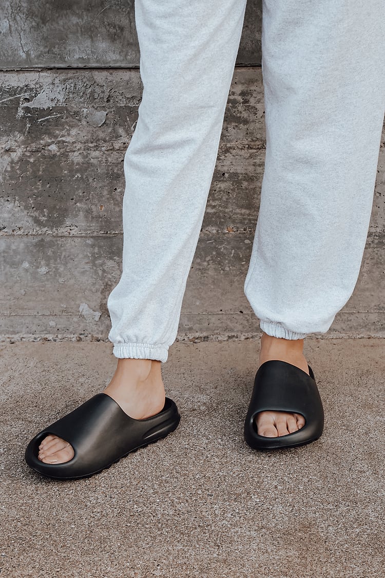 Black Slide Sandals - Chunky Sandals - Rubber Slide Sandals - Lulus
