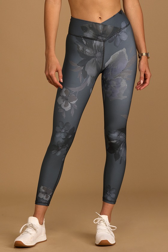 crossover waistband leggings