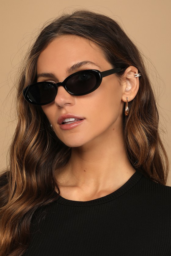 Black on sale oval sunglasses