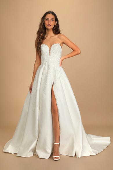 Shop Luxe Bridal Dresses at Lulus | Formal Wedding Dresses