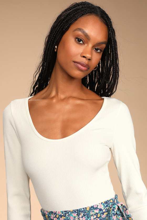 scoop neck knit bodysuit