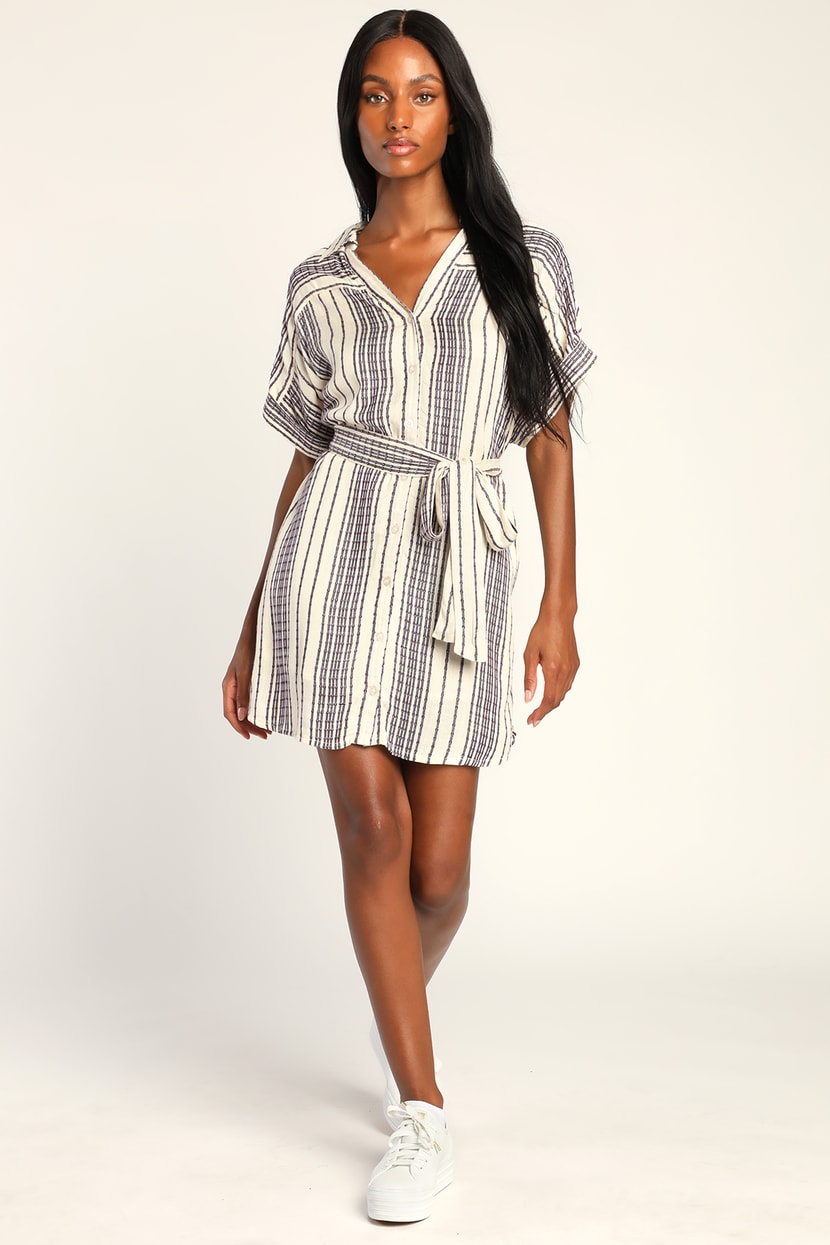 Fun and flirty pleated pinstripe dress - Christinabtv  Summer fashion  outfits, Spring outfits women, Pinstripe dress