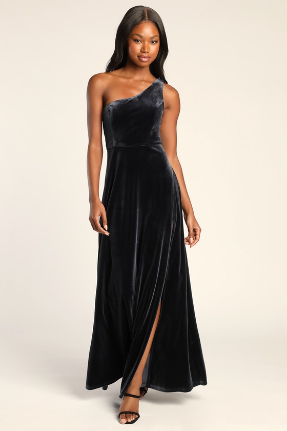 Long One-shoulder Velvet Dress