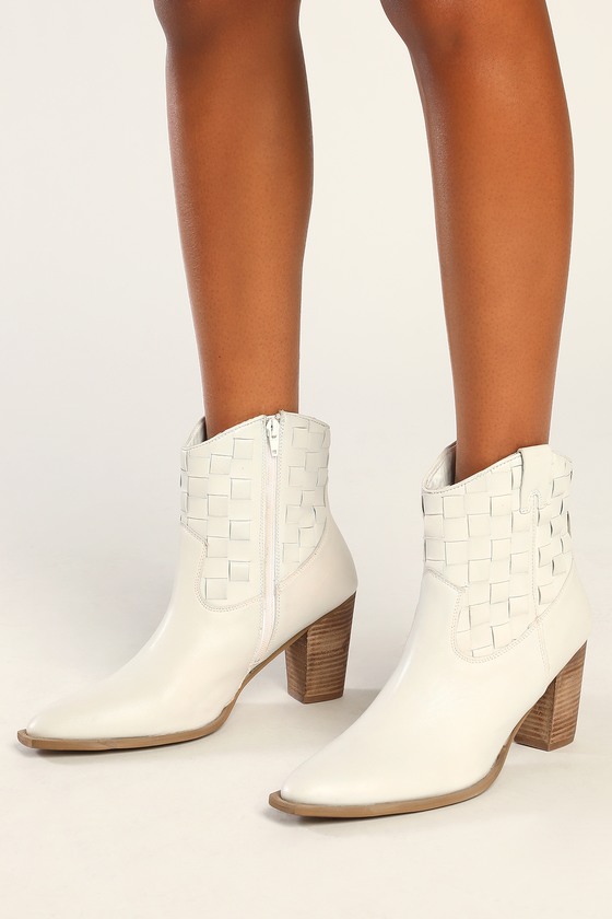 Dawn II White Leather Pointed-Toe Woven Western Booties