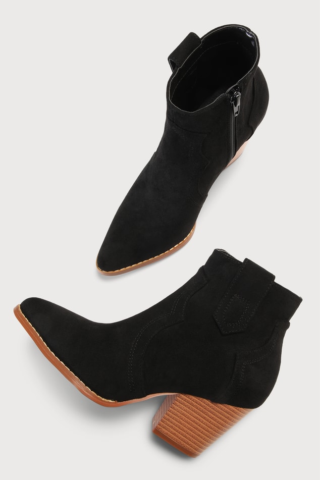 Wealy Black Suede Pointed-Toe Ankle Booties