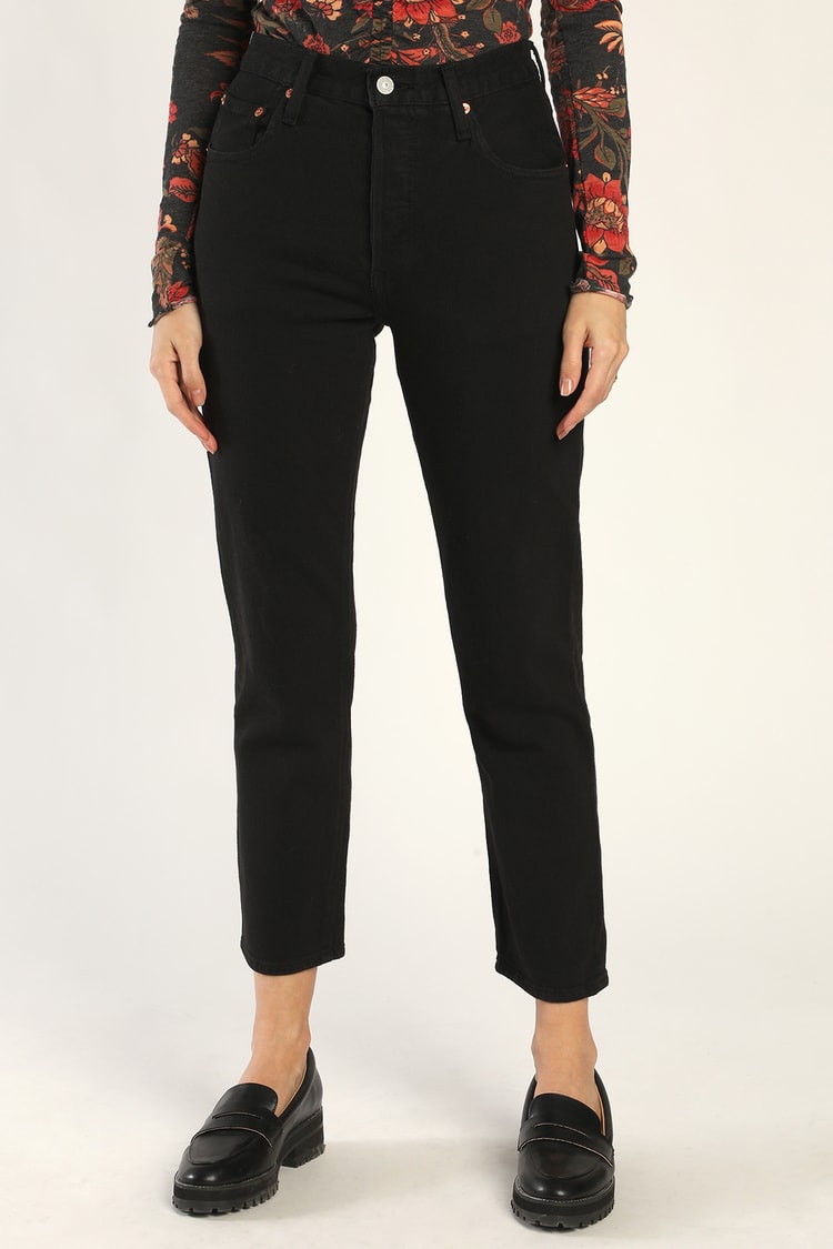 501 Straight Black High Rise Cropped Jeans